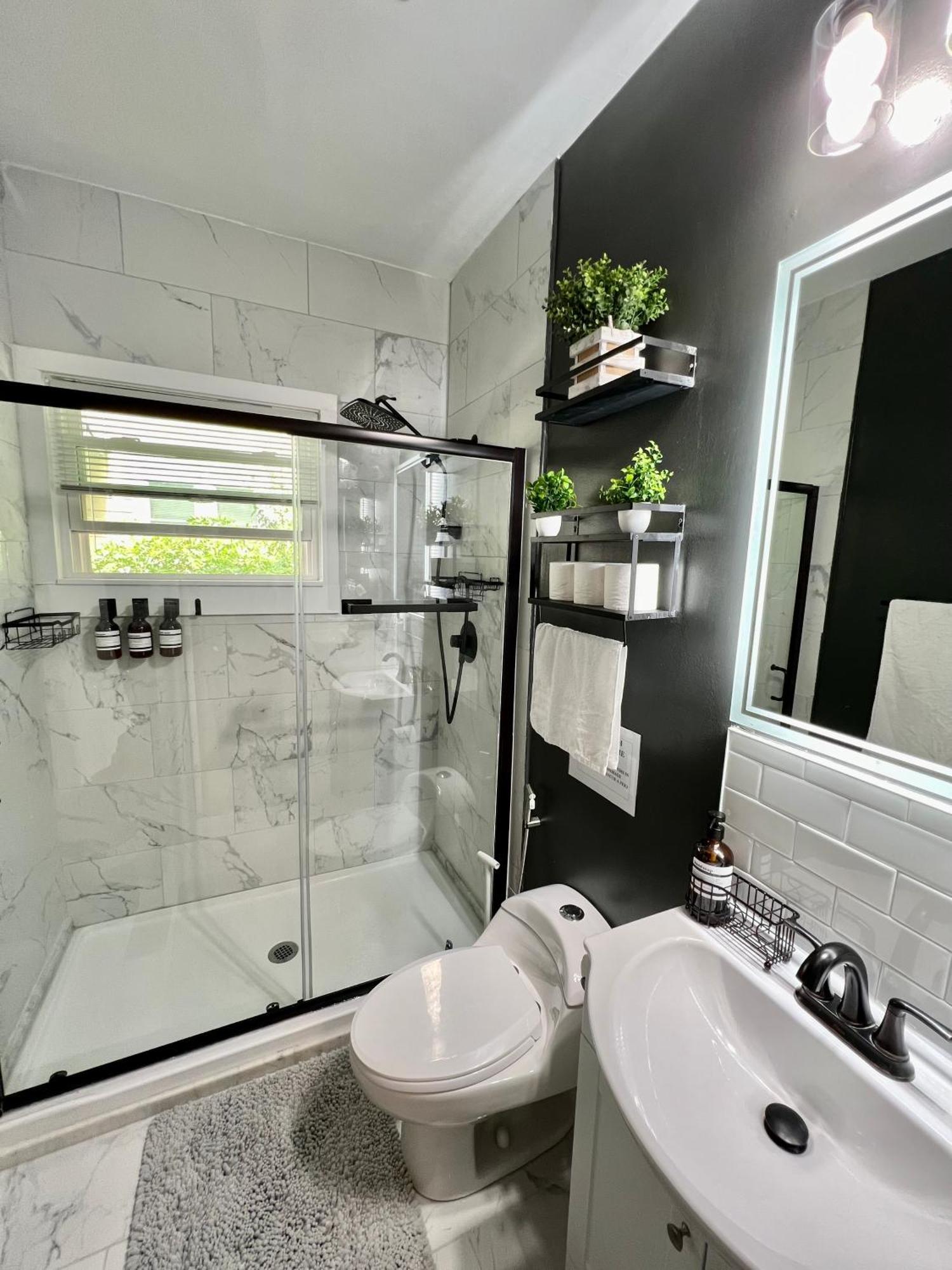 Charming 2Br 2Ba 10 Min Dt Airport By Lsp Homes Атланта Экстерьер фото
