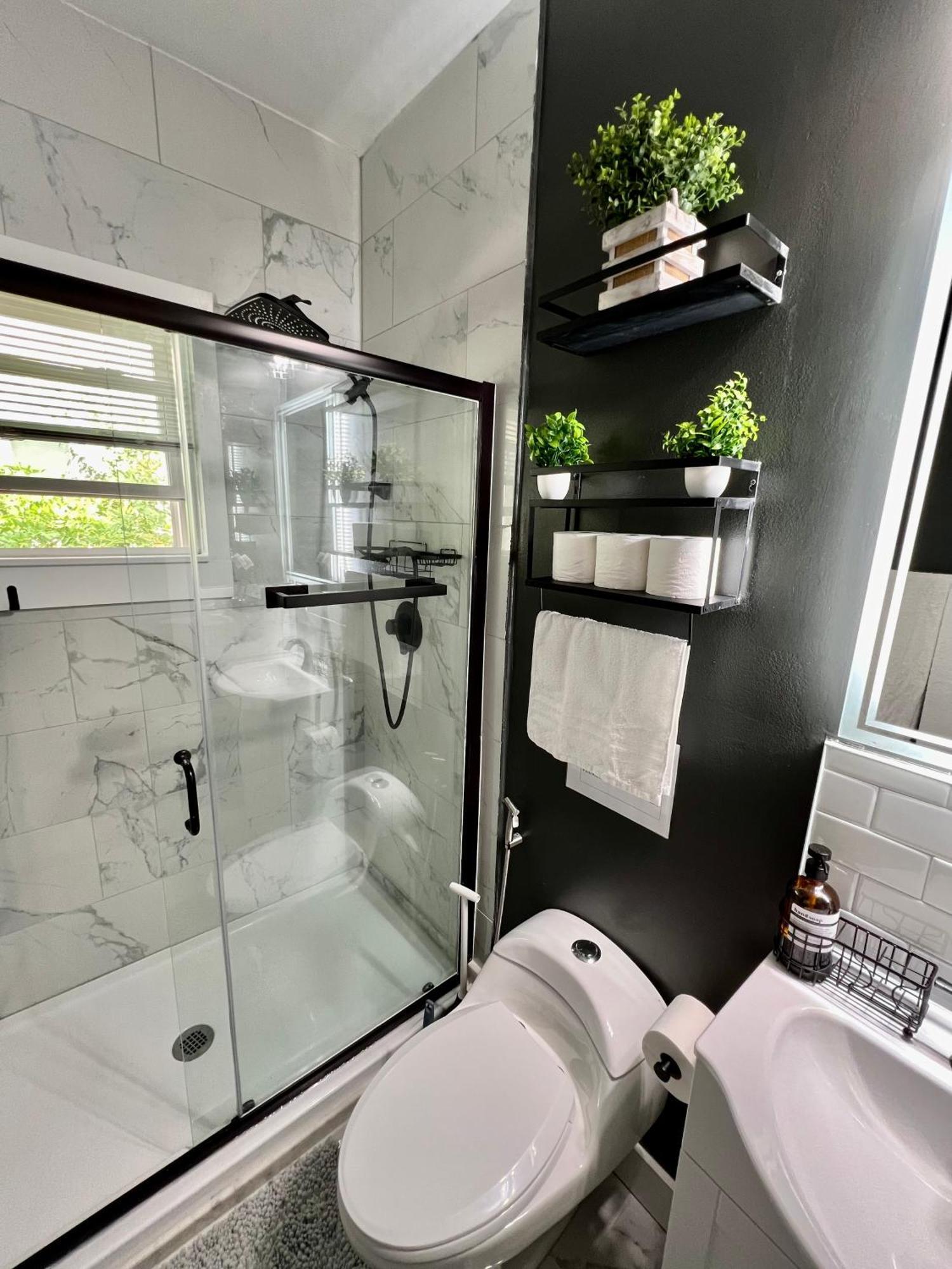 Charming 2Br 2Ba 10 Min Dt Airport By Lsp Homes Атланта Экстерьер фото